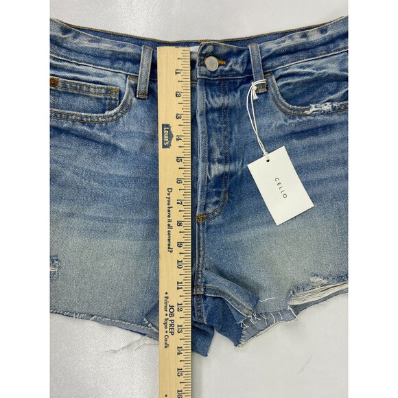 Cello Women Large Denim Shorts Jeans Mom Cutoff High Rise NWT - Picture 8 of 8